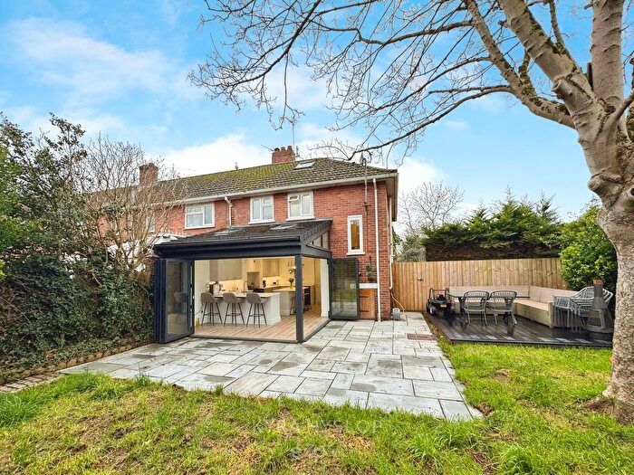 3 Bedroom End Terrace House For Sale In Hillyfield Road, Exeter, EX1