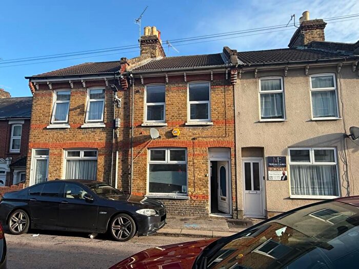 2 Bedroom Terraced House For Sale In Ernest Road, Chatham, Kent, ME4