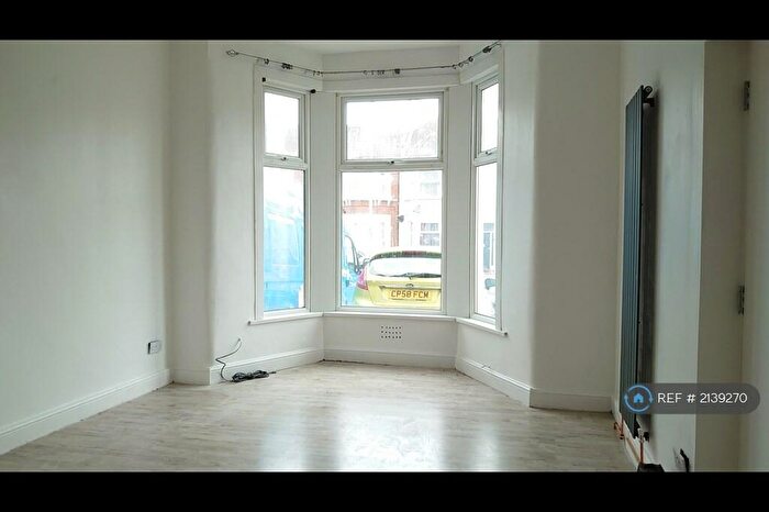 2 Bedroom Flat To Rent In Wellwood Road, Ilford, IG3