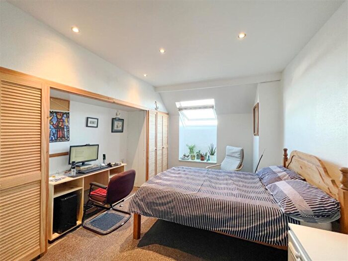 3 Bedroom House To Rent In Tasker Road, Crookes, Sheffield, S10