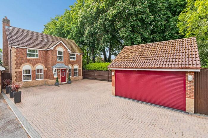 4 Bedroom Detached House For Sale In Stretton Place, Amersham, Buckinghamshire, HP6