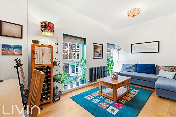 1 Bedroom Flat For Sale In Hamilton Apartments, High Street, CR0