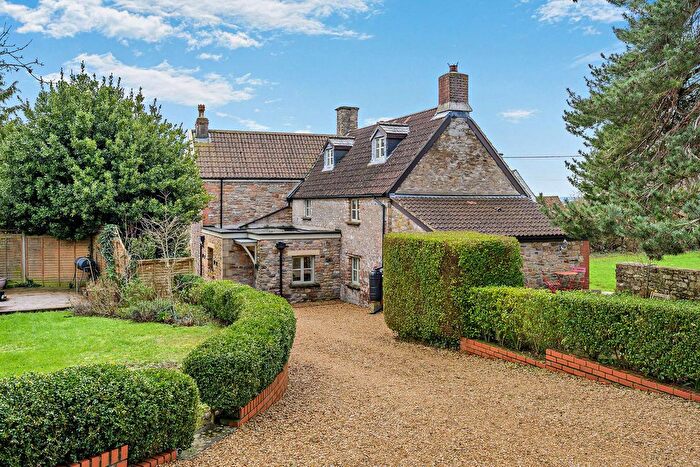 4 Bedroom Detached House For Sale In Clevedon Road, Clevedon, BS21