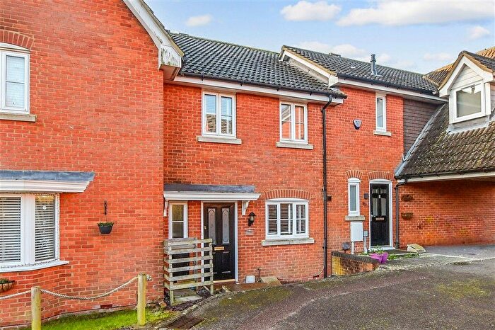 3 Bedroom Terraced House For Sale In Guernsey Way, Kennington, Ashford, Kent, TN24