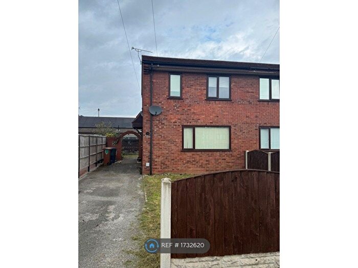 3 Bedroom Semi-Detached House To Rent In Lancaster Park, Chester, CH4