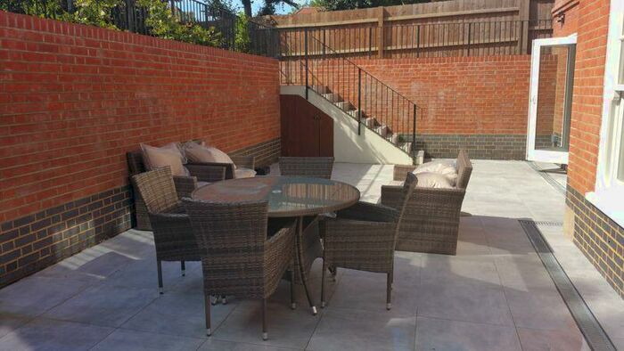 2 Bedroom Apartment To Rent In Lyndhurst Lodge, Hampstead, NW3