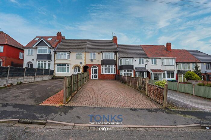 3 Bedroom Terraced House For Sale In Highbury Avenue, Rowley Regis, B65