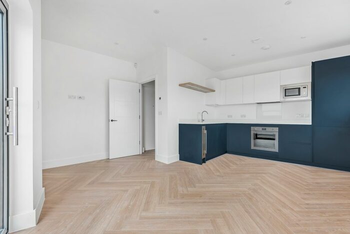 1 Bedroom Flat To Rent In Jenner Close, Sidcup DA14