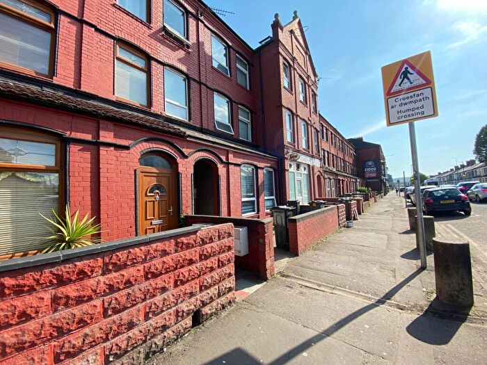 2 Bedroom Flat To Rent In Penarth Road, Cardiff, CF11