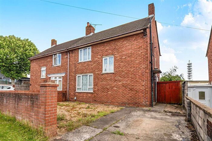 3 Bedroom Semi Detached House For Sale In Brangwyn Grove, Bristol, BS7