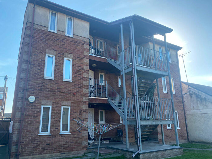 1 Bedroom Flat For Sale In Melbourne Road, Tilbury, Essex, RM18