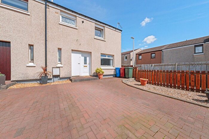 3 Bedroom End Of Terrace House For Sale In Ochil View, Denny, FK6