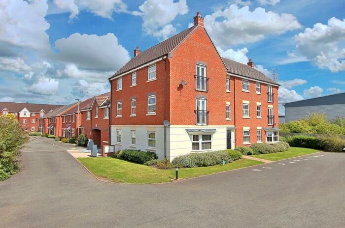 2 Bedroom Apartment To Rent In Pitchcombe Close, Redditch, B98