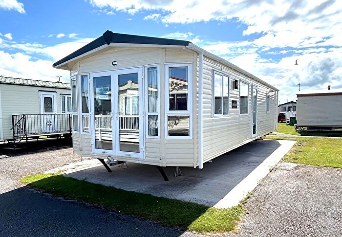 2 Bedroom Mobile/park Home For Sale In Towyn, Abergele, LL22