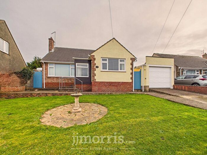 3 Bedroom Detached Bungalow For Sale In Heol Emrys, Fishguard, SA65