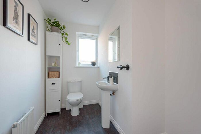 3 Bedroom End Of Terrace House For Sale In Fairbairn Way, Dunbar, EH42