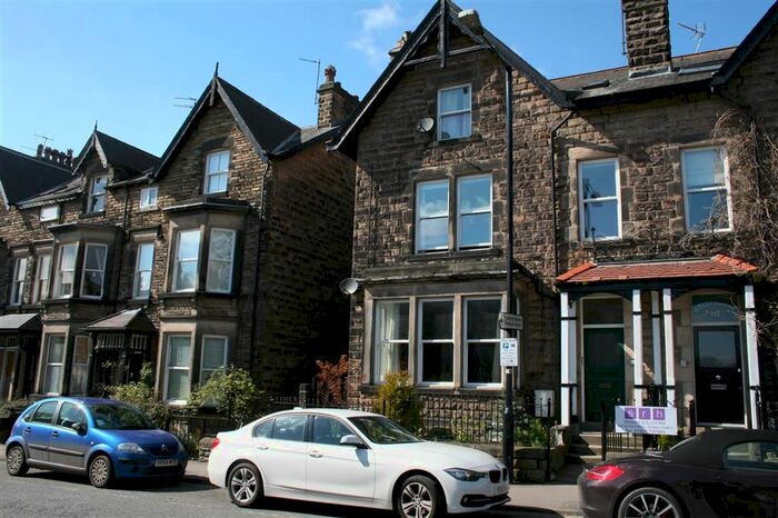 2 Bedroom Flat To Rent In East Parade, Harrogate, HG1