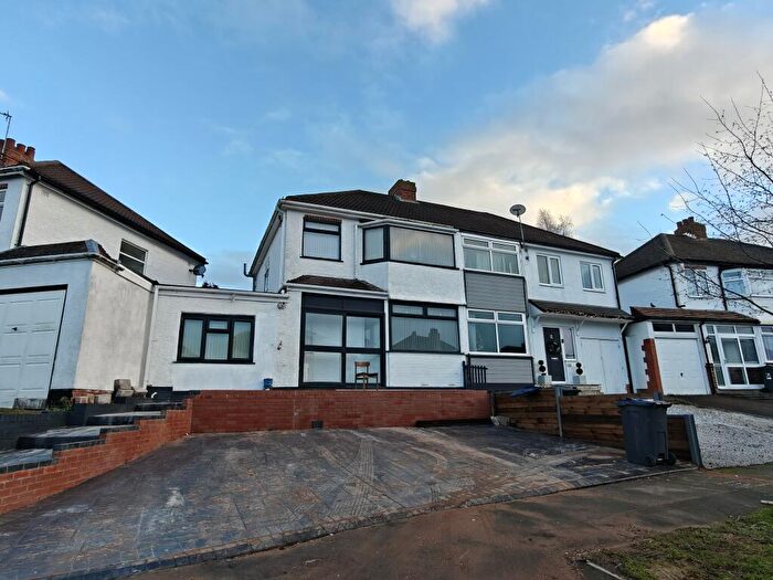 4 Bedroom Semi Detached House To Rent In Bonsal Road, Birmingham, B23