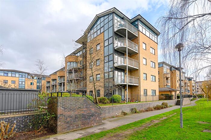 2 Bedroom Flat For Sale In Venice House, Eboracum Way, York, YO31