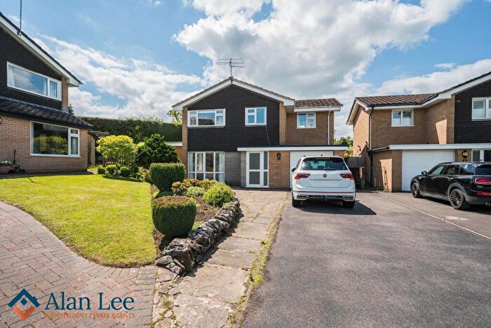 4 Bedroom Detached House For Sale In Balliol Close, Sutton, SK11