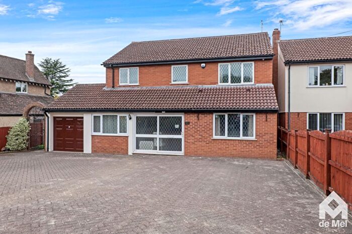 4 Bedroom Detached House For Sale In Cheltenham Road, Bishops Cleeve, Cheltenham, GL52