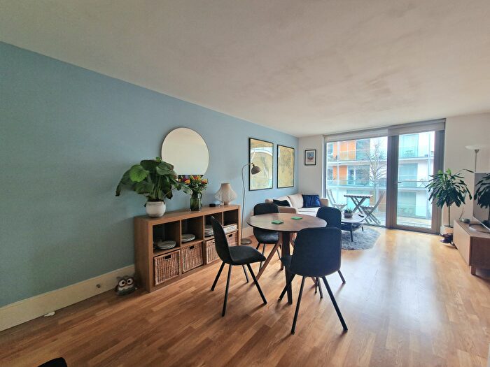 1 Bedroom Apartment To Rent In Northstand, Highbury Stadium Square, Highbury, N5