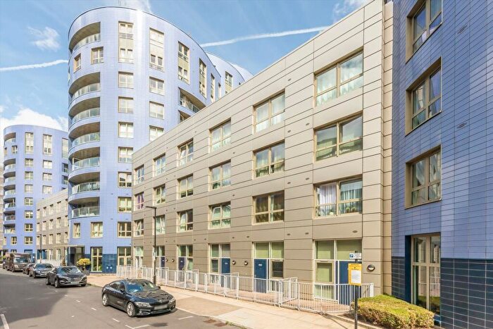 1 Bedroom Flat To Rent In Queensland Road, Queensland Road, N7