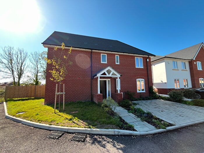 4 Bedroom Property For Sale In Sefter Road, Bognor Regis, PO21