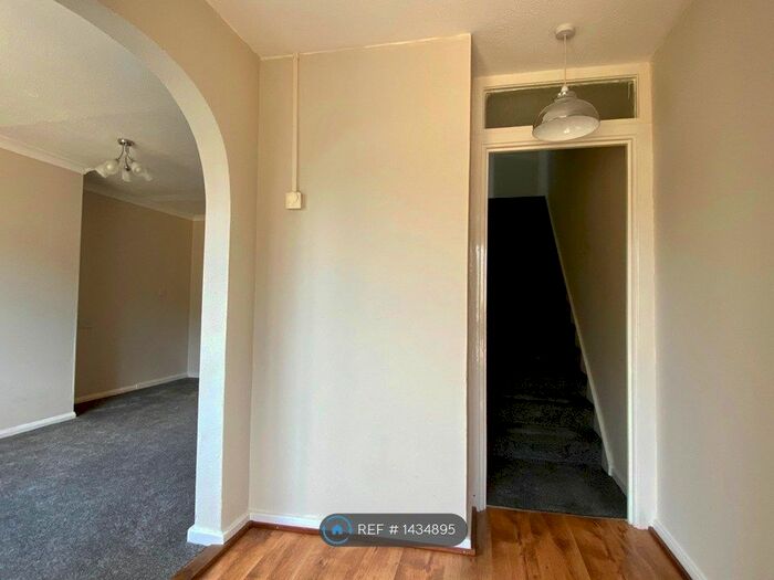 3 Bedroom Terraced House To Rent In Francis Street, Trowbridge, BA14