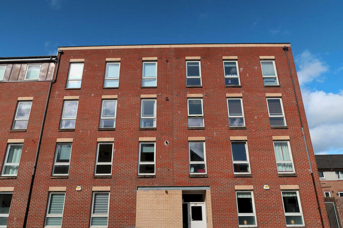 2 Bedroom Flat To Rent In McPhail Street, Glasgow Green, Bridgeton, G40