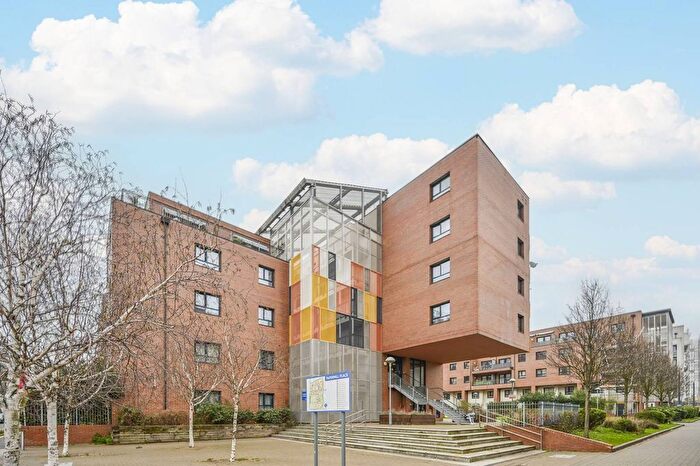 1 Bedroom Flat For Sale In Cambria Court, Walthamstow, London, E17