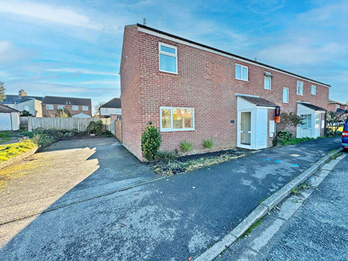 3 Bedroom Terraced House To Rent In Leatherbottle Lane, Chichester, PO19