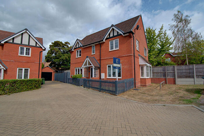 4 Bedroom Detached House For Sale In Brendon Gardens, Fair Oak, SO50
