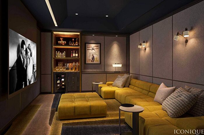 2 Bedroom Flat For Sale In Chalk Farm Road, London, NW1