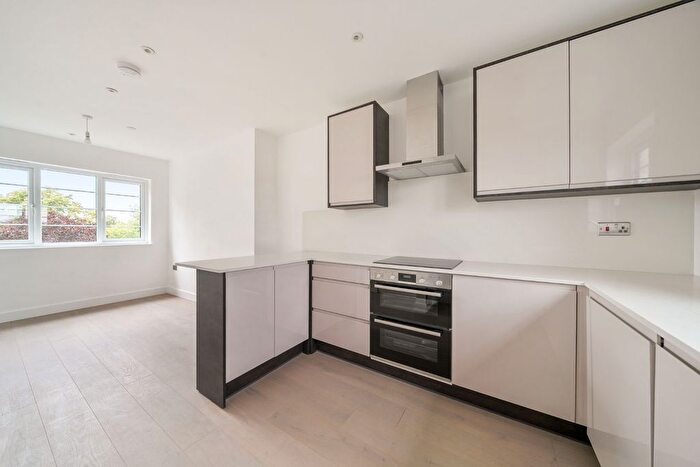 1 Bedroom Flat For Sale In Peckham Rye, London, SE15