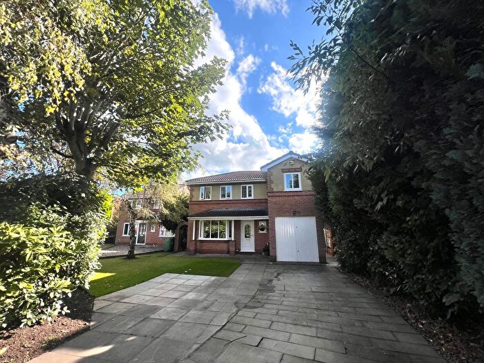 4 Bedroom Detached House For Sale In Greenbank Road, Radcliffe, Manchester, M26