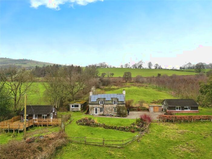 3 Bedroom Cottage For Sale In Cefn Coch, Llanrhaeadr Ym Mochnant, Oswestry, Powys, SY10