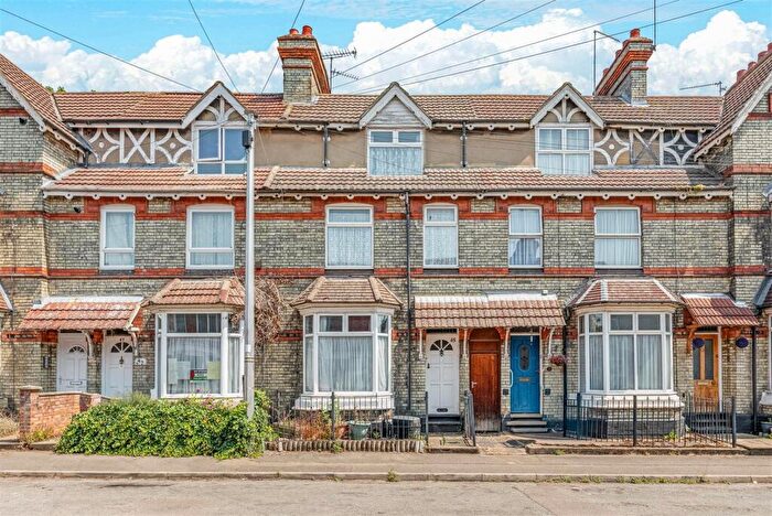 3 Bedroom Terraced House For Sale In Bayes Street, Kettering, NN16