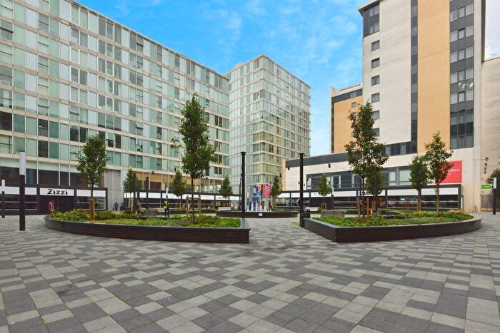 2 Bedroom Flat For Sale In Rillaton Walk, Milton Keynes, MK9