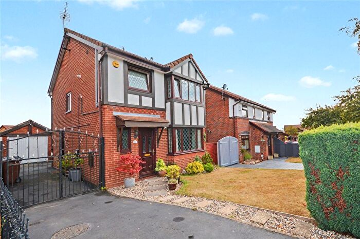 3 Bedroom Detached House For Sale In Fulmar Court, Leeds, West Yorkshire, LS10