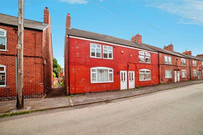 4 Bedroom End Of Terrace House For Sale In Portland Street, New Houghton, Mansfield, NG19
