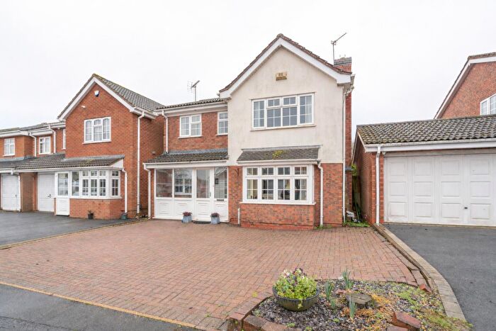4 Bedroom Detached House For Sale In Fullbrook Close, Shirley, Solihull, B90