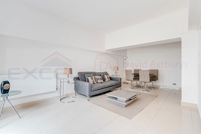 2 Bedroom Flat To Rent In Greencroft Gardens, South Hampstead, London, NW6