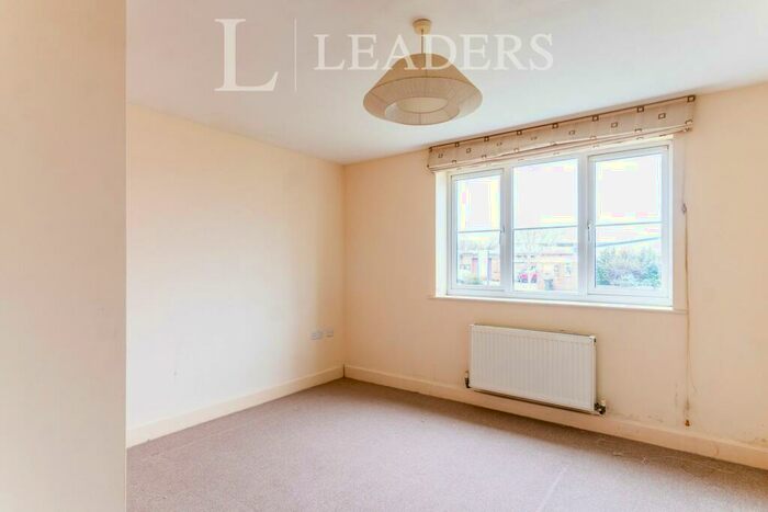 1 Bedroom Flat To Rent In Durban Road, Bognor Regis, PO22