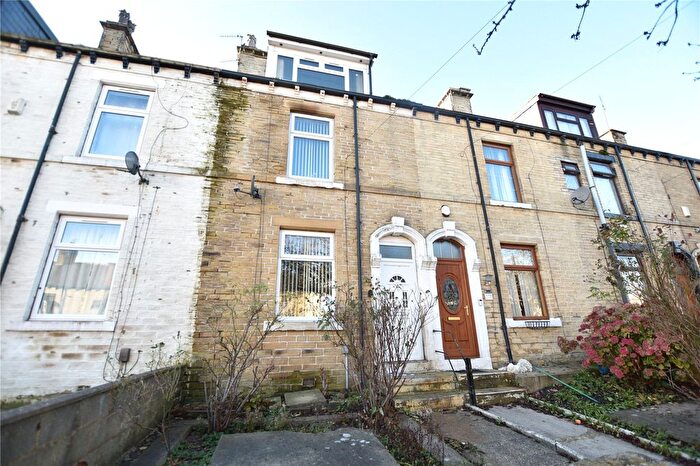 4 Bedroom Terraced House For Sale In St. Margarets Road, Bradford, West Yorkshire, BD7