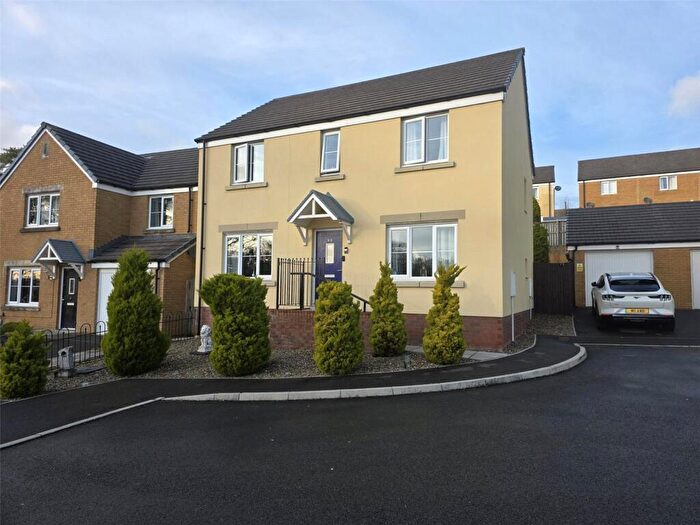 4 Bedroom House For Sale In Gatehouse View, Pembroke, Pembrokeshire, SA71