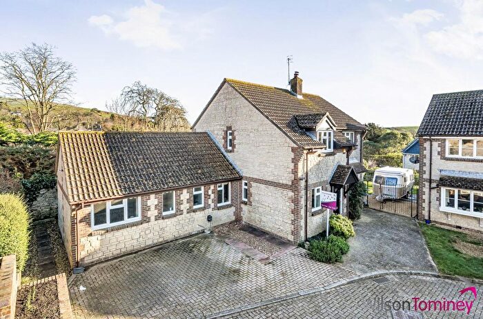 4 Bedroom Detached House For Sale In Frys Close, Portesham, Weymouth, DT3