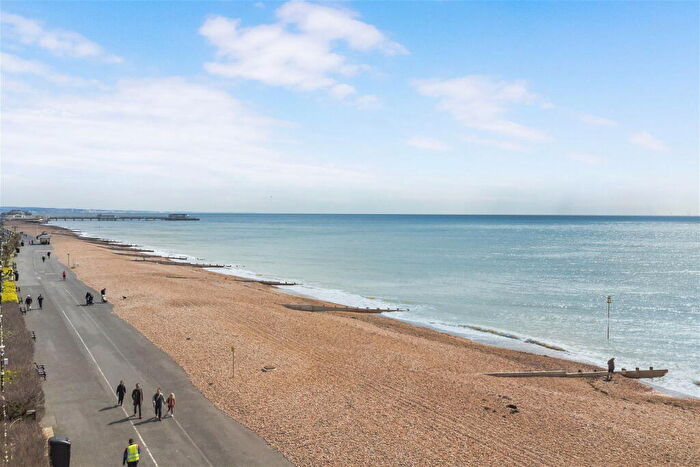 1 Bedroom Flat For Sale In Jason Court, Heene Terrace, Worthing, BN11