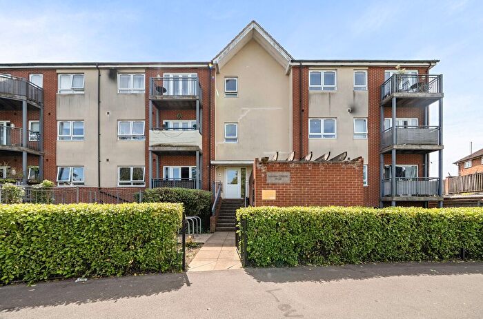 1 Bedroom Flat For Sale In Desborough Crescent, Oxford, Oxfordshire, OX4