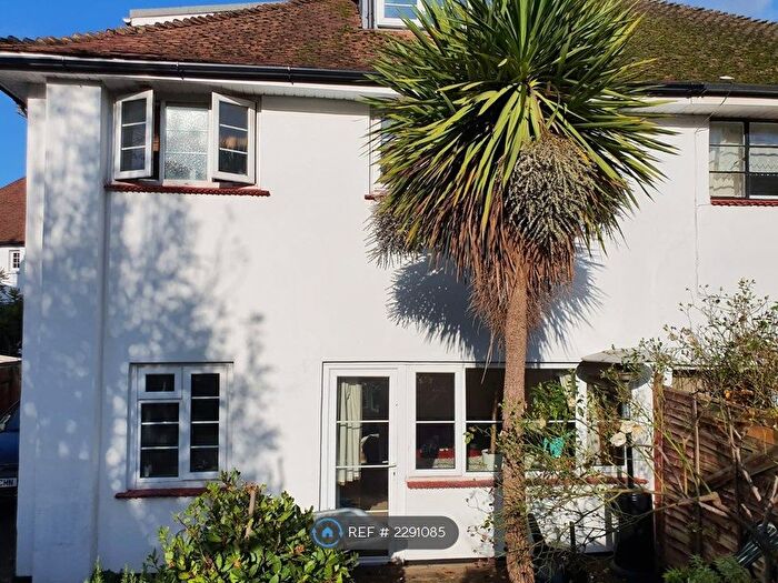6 Bedroom End Of Terrace House To Rent In Donnington Grove, Southampton, SO17